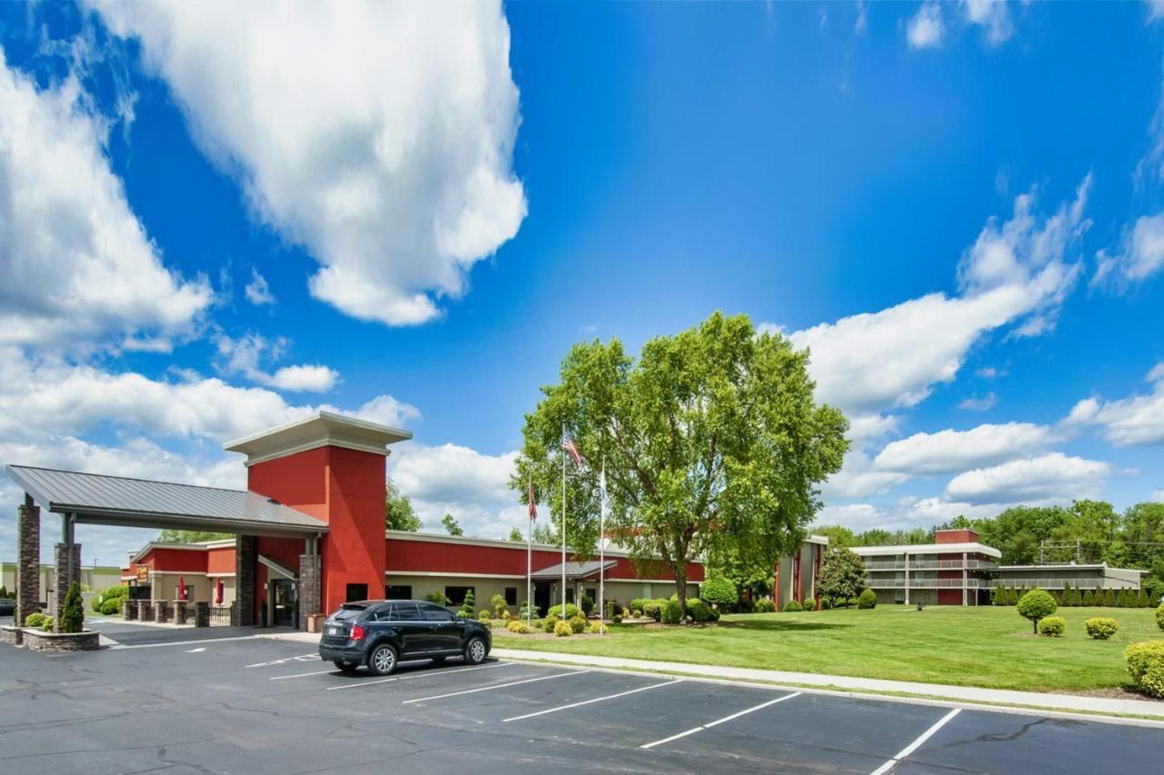 Days Inn & Suites By Wyndham Johnson City Exterior photo